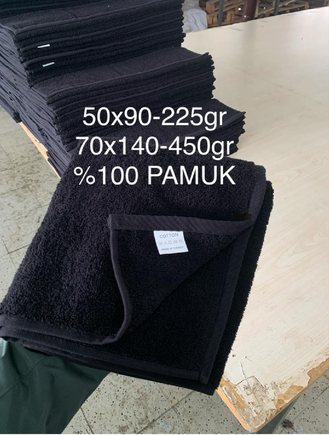 70X140 450 GR+- SİYAH RENK YUMUŞAK DOKULU HAVLU